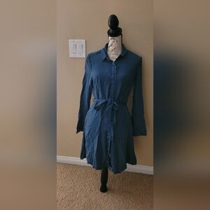 Banana Republic Chambray  Long Sleeve Dress